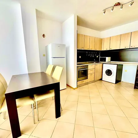 Apartcomplex Grand Kamelia Sunny