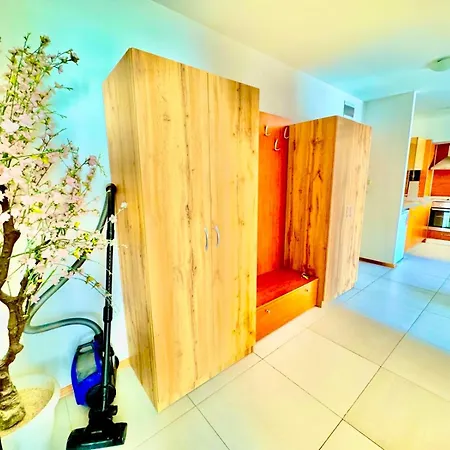 Apartcomplex Grand Kamelia Sunny * Napospart